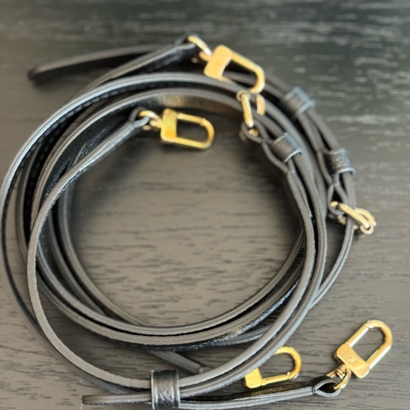 ‼️LAST CHANCE‼️🖤 Louis Vuitton Tiny Backpack 🖤 - Picture 7 of 9